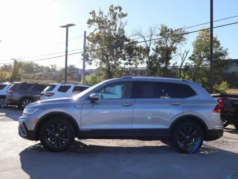 More photos of 2022 Volkswagen Tiguan SE at Jay Wolfe Honda, MO
