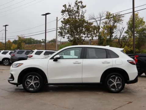 More photos of 2024 Honda HR-V EX-L at Jay Wolfe Honda, MO