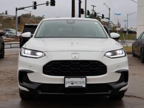 Photos of 2024 Honda HR-V EX-L for sale in Kansas City, MO at Jay Wolfe Honda