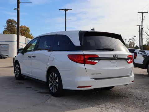 More photos of 2023 Honda Odyssey EX-L at Jay Wolfe Honda, MO