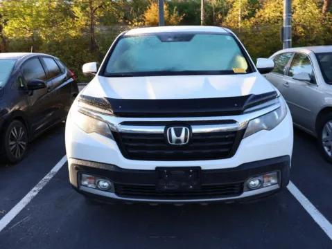 Photos of 2020 Honda Ridgeline RTL-E for sale in Kansas City, MO at Jay Wolfe Honda