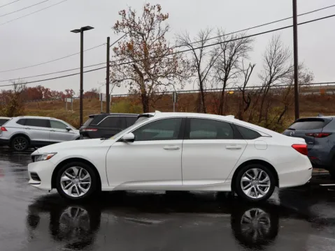 More photos of 2019 Honda Accord Sedan LX 1.5T at Jay Wolfe Honda, MO