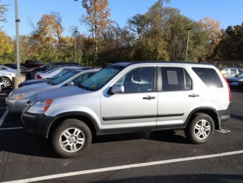 More photos of 2004 Honda CR-V EX at Jay Wolfe Honda, MO