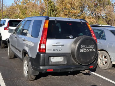 More photos of 2004 Honda CR-V EX at Jay Wolfe Honda, MO