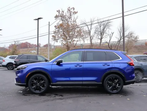 More photos of 2023 Honda CR-V Hybrid Sport Touring at Jay Wolfe Honda, MO