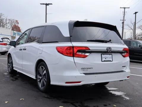 More photos of 2024 Honda Odyssey Touring at Jay Wolfe Honda, MO