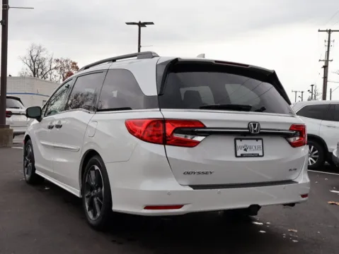 More photos of 2023 Honda Odyssey Elite at Jay Wolfe Honda, MO
