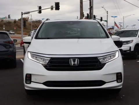 Photos of 2023 Honda Odyssey Elite for sale in Kansas City, MO at Jay Wolfe Honda