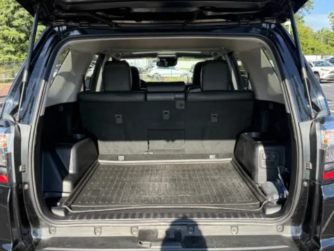 More photos of 2022 Toyota 4Runner Limited at Jay Wolfe Toyota of West County, MO