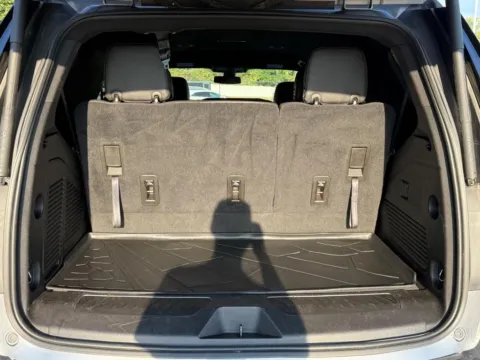 More photos of 2021 GMC Yukon SLT at Jay Wolfe Toyota of West County, MO