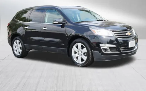 Black 2017 Chevrolet Traverse Premier for sale in Ballwin, MO