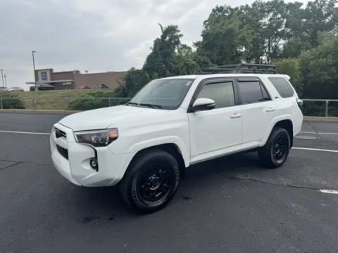 More photos of 2024 Toyota 4Runner SR5 Premium at Jay Wolfe Toyota of West County, MO