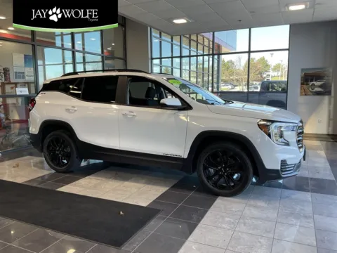 White 2022 GMC Terrain SLE for sale in Kansas City, MO