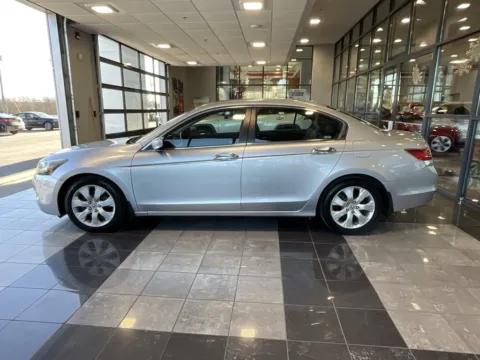 More photos of 2009 Honda Accord EX-L at Jay Wolfe Toyota, MO