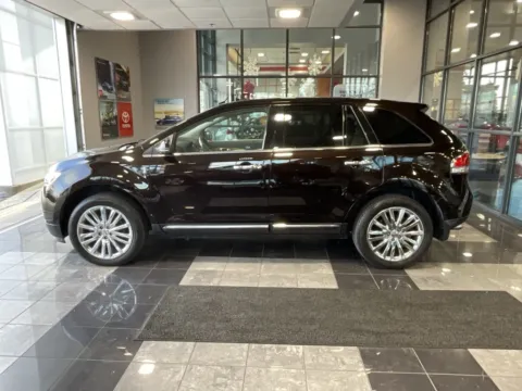 More photos of 2013 Lincoln MKX at Jay Wolfe Toyota, MO
