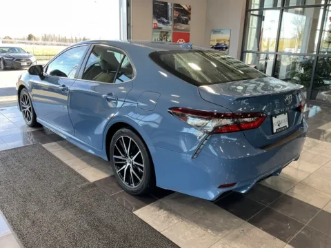 More photos of 2023 Toyota Camry SE at Jay Wolfe Toyota, MO
