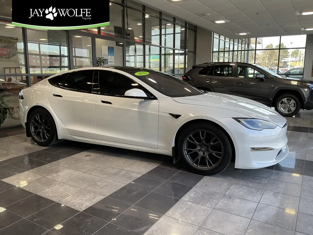 White 2022 Tesla Model S Plaid for sale in Kansas City, MO