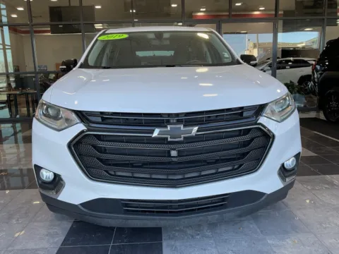 Photos of 2019 Chevrolet Traverse LT for sale in Kansas City, MO at Jay Wolfe Toyota