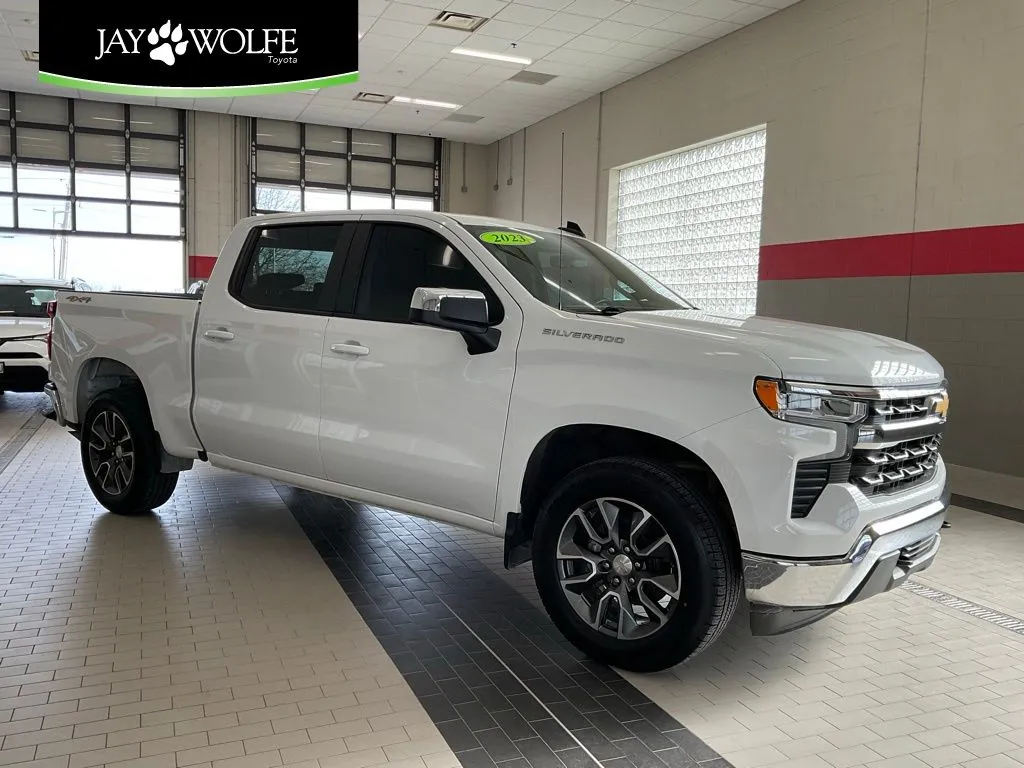 Used 2023 Chevrolet Silverado 1500 LT for sale in Kansas City, MO