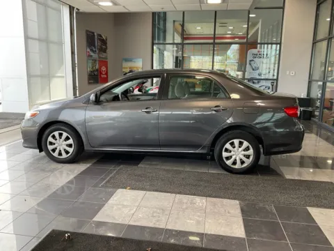 More photos of 2011 Toyota Corolla LE at Jay Wolfe Toyota, MO