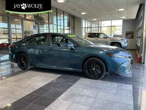 Blue 2025 Toyota Camry SE for sale in Kansas City, MO