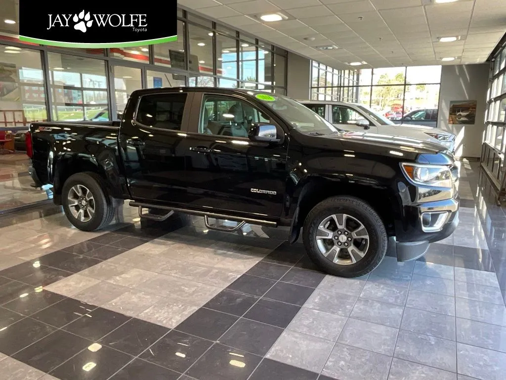 Black 2018 Chevrolet Colorado Z71 for sale in Kansas City, MO