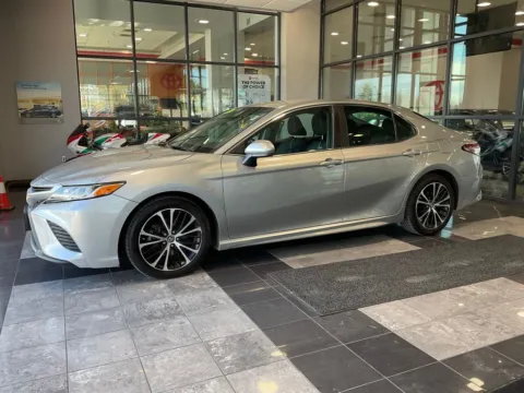 Another view of 2018 Toyota Camry SE for sale in Kansas City, MO at Jay Wolfe Toyota