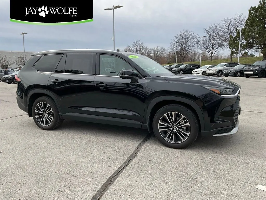 Black 2025 Toyota Grand Highlander Hybrid MAX Platinum for sale in Kansas City, MO