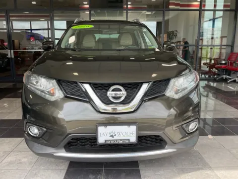 Photos of 2016 Nissan Rogue SL for sale in Kansas City, MO at Jay Wolfe Toyota