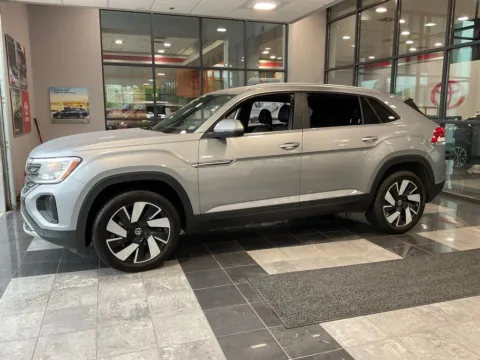 Another view of 2025 Volkswagen Atlas Cross Sport 2.0T SE w/Technology for sale in Kansas City, MO at Jay Wolfe Toyota