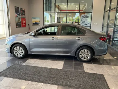 More photos of 2020 Kia Rio S at Jay Wolfe Toyota, MO