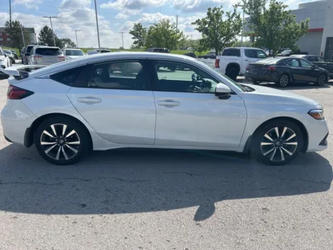 More photos of 2024 Honda Civic EX-L at Jay Wolfe Toyota, MO