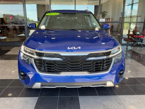 Photos of 2024 Kia Seltos S for sale in Kansas City, MO at Jay Wolfe Toyota
