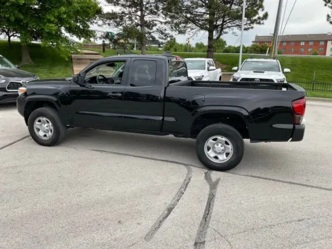 More photos of 2020 Toyota Tacoma SR at Jay Wolfe Toyota, MO