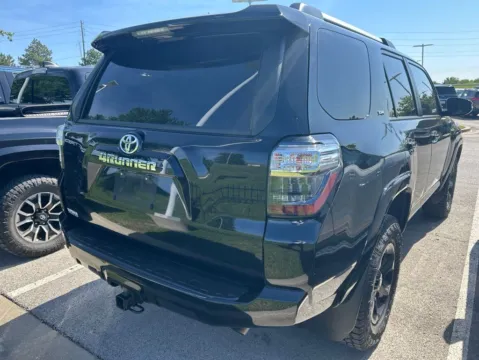 More photos of 2022 Toyota 4Runner SR5 Premium at Jay Wolfe Toyota, MO