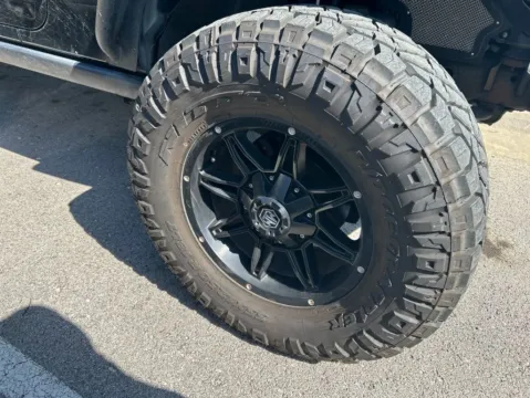 More photos of 2014 Jeep Wrangler Unlimited Rubicon at Jay Wolfe Toyota, MO