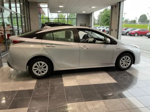 More photos of 2017 Toyota Prius Two at Jay Wolfe Toyota, MO