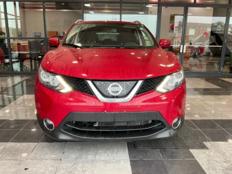 Photos of 2018 Nissan Rogue Sport SV for sale in Kansas City, MO at Jay Wolfe Toyota