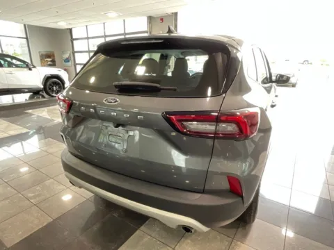 More photos of 2023 Ford Escape at Jay Wolfe Toyota, MO