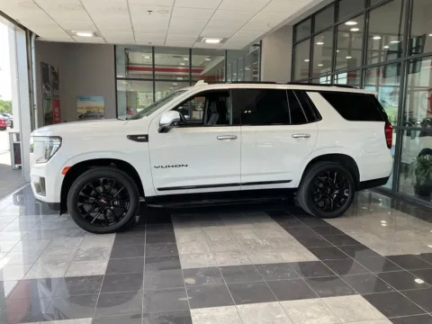 Another view of 2023 GMC Yukon SLT for sale in Kansas City, MO at Jay Wolfe Toyota