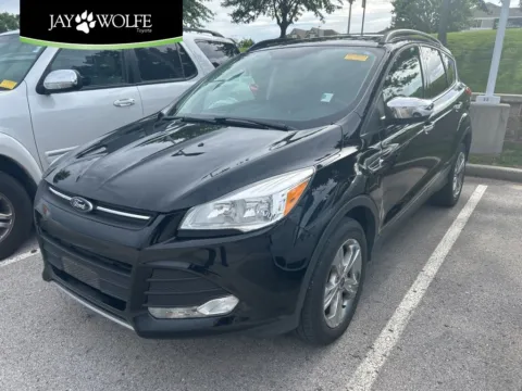 Black 2016 Ford Escape SE for sale in Kansas City, MO
