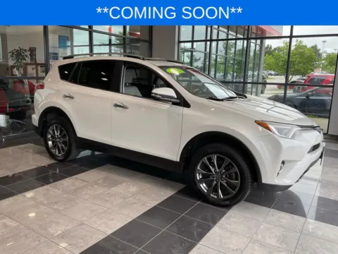 White 2018 Toyota RAV4 Limited for sale in Kansas City, MO