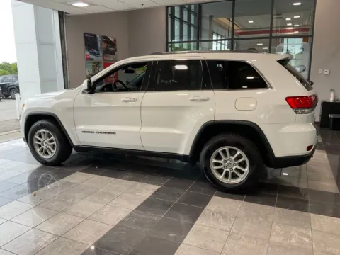 More photos of 2018 Jeep Grand Cherokee Laredo E at Jay Wolfe Toyota, MO