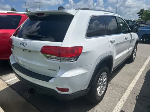 More photos of 2018 Jeep Grand Cherokee Laredo E at Jay Wolfe Toyota, MO