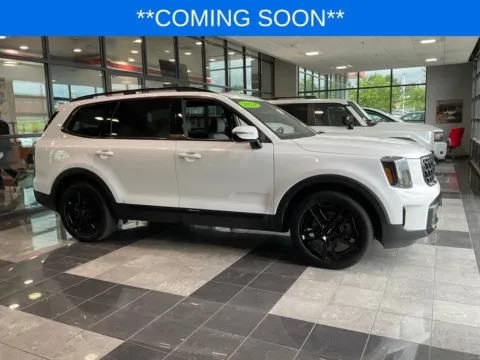 White 2024 Kia Telluride SX X-Line for sale in Kansas City, MO