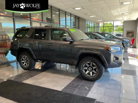 Gray 2018 Toyota 4Runner TRD Off-Road for sale in Kansas City, MO
