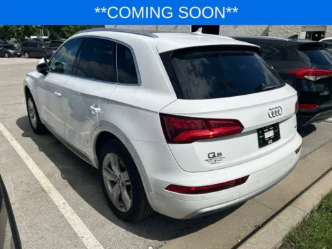 More photos of 2019 Audi Q5 2.0T Prestige at Jay Wolfe Toyota, MO