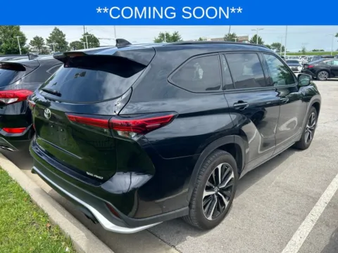Another view of 2022 Toyota Highlander XSE for sale in Kansas City, MO at Jay Wolfe Toyota