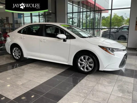 White 2024 Toyota Corolla LE for sale in Kansas City, MO