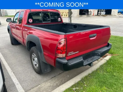 More photos of 2013 Toyota Tacoma at Jay Wolfe Toyota, MO
